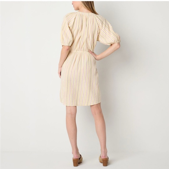 a.n.a Women’s Short Sleeve Popover Dress, 100% Cotton - Acid Wash Denim- NWT - Picture 3 of 14